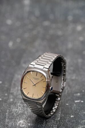Lee Cooper LC07938 Retro Tasarım Kare Kadranlı 5 Atm Suya Dayanıklı Farklı Renk Seçenekli Erkek Kol Saati